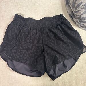 Lululemon Black Running Shorts - Hotty Hot